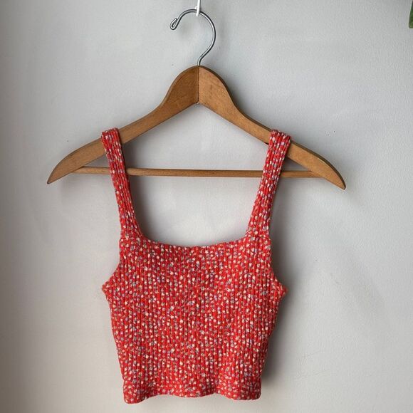 Amer­i­can Ea­gle Orange Red Cropped Flo­ral Square-Neck Tank Top - Picture 1 of 6